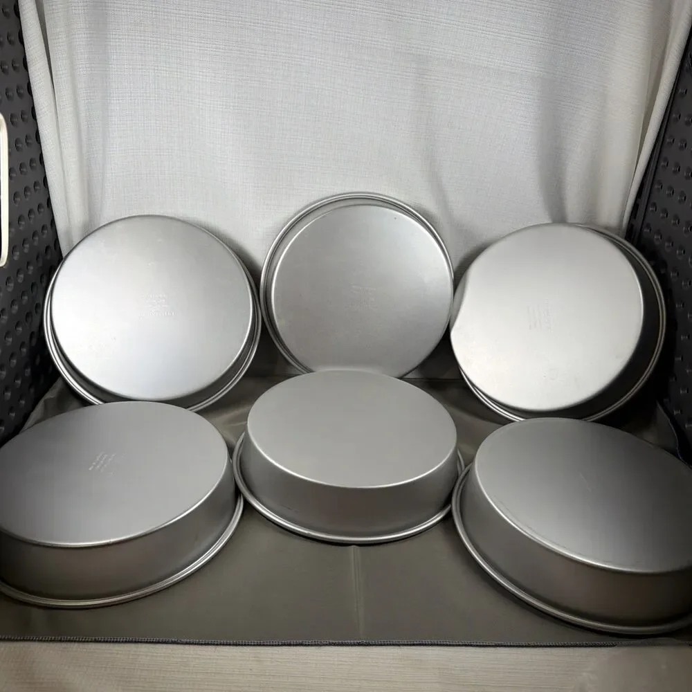 Celebrate It 9 Inch Round Aluminum Cake Baking Pans - Bulk Pack of 6